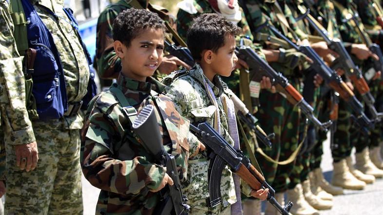 ifmat - Militias force Yemeni students to say pro-Iran chants at school