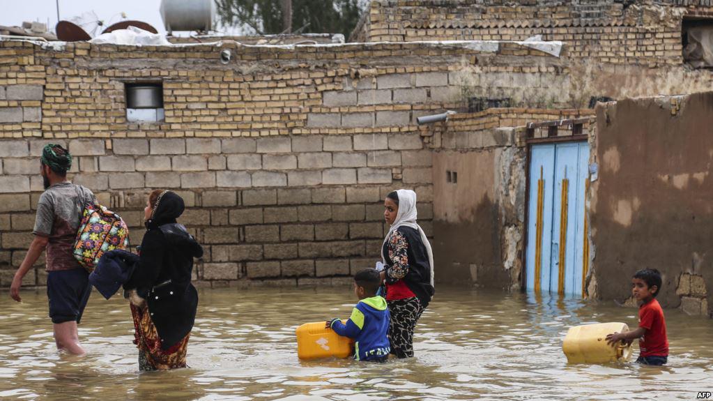 ifmat - IRGC fire on protesters in deadly flood confrontation