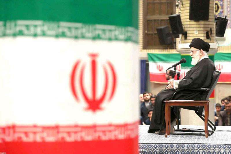 ifmat - Iranian Iron curtain is falling