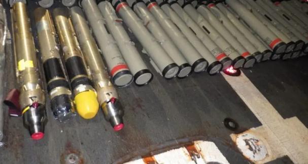 ifmat - US navy seizes Iranian weapons in Arabian sea