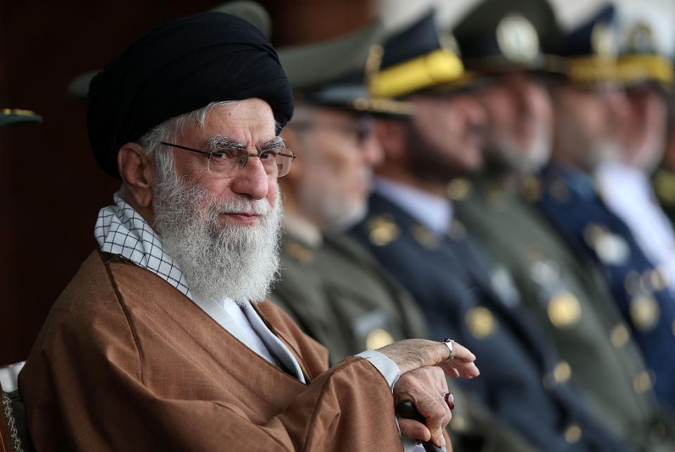 ifmat - Iran Khamenei calls to arm Palestinians