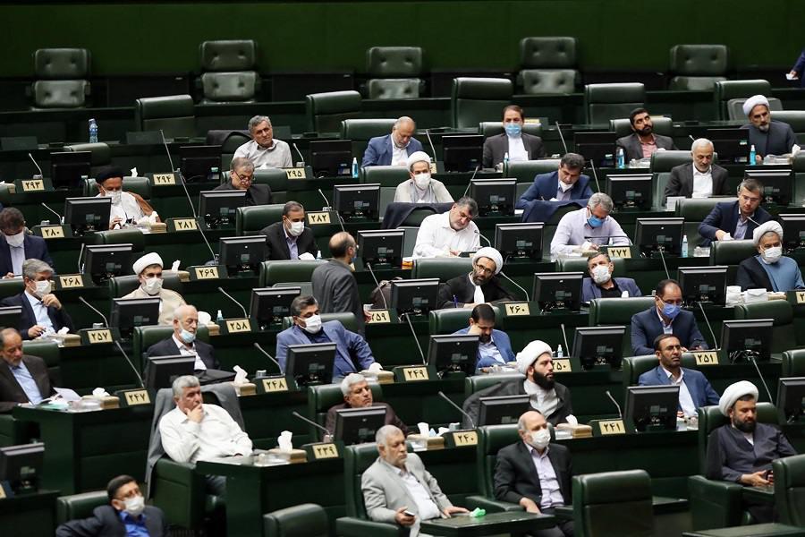 ifmat - Iranian lawmakers move to ban foreign messaging apps