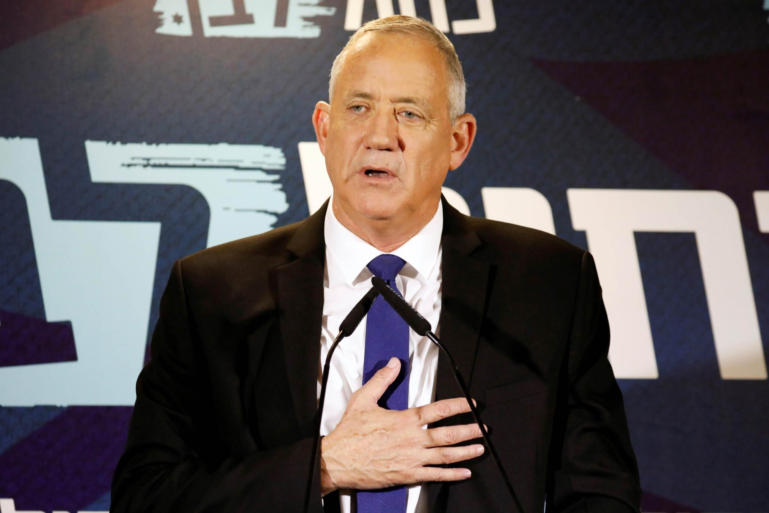 ifmat - Benny Gantz signs order to seize 4 million transferred from Iran to Hamas