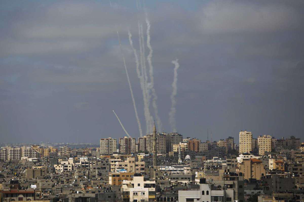 ifmat - Rights group says Hamas rockets at Israel a clear war crime