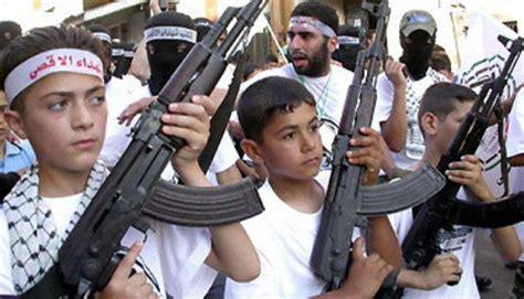 ifmat - Iran-backed Hamas allows children to simulate liberation of Al-Aqsa