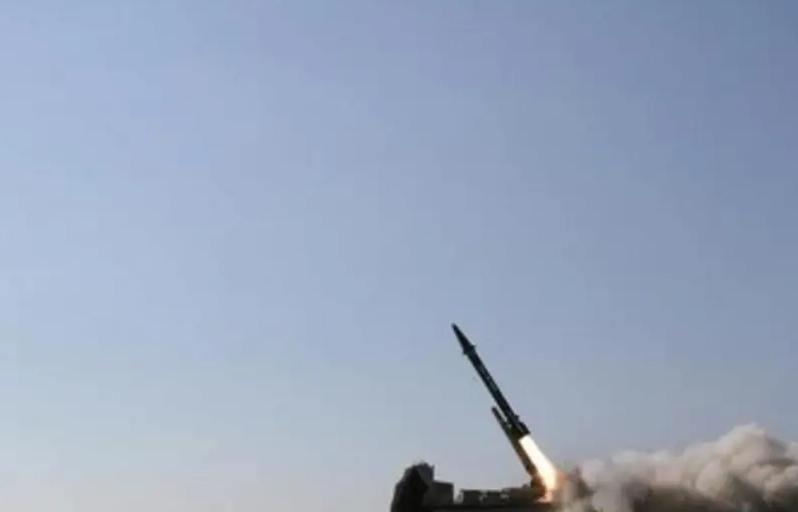 ifmat - Two ballistic missiles launched towards Riyadh intercepted by Saudi Arabia