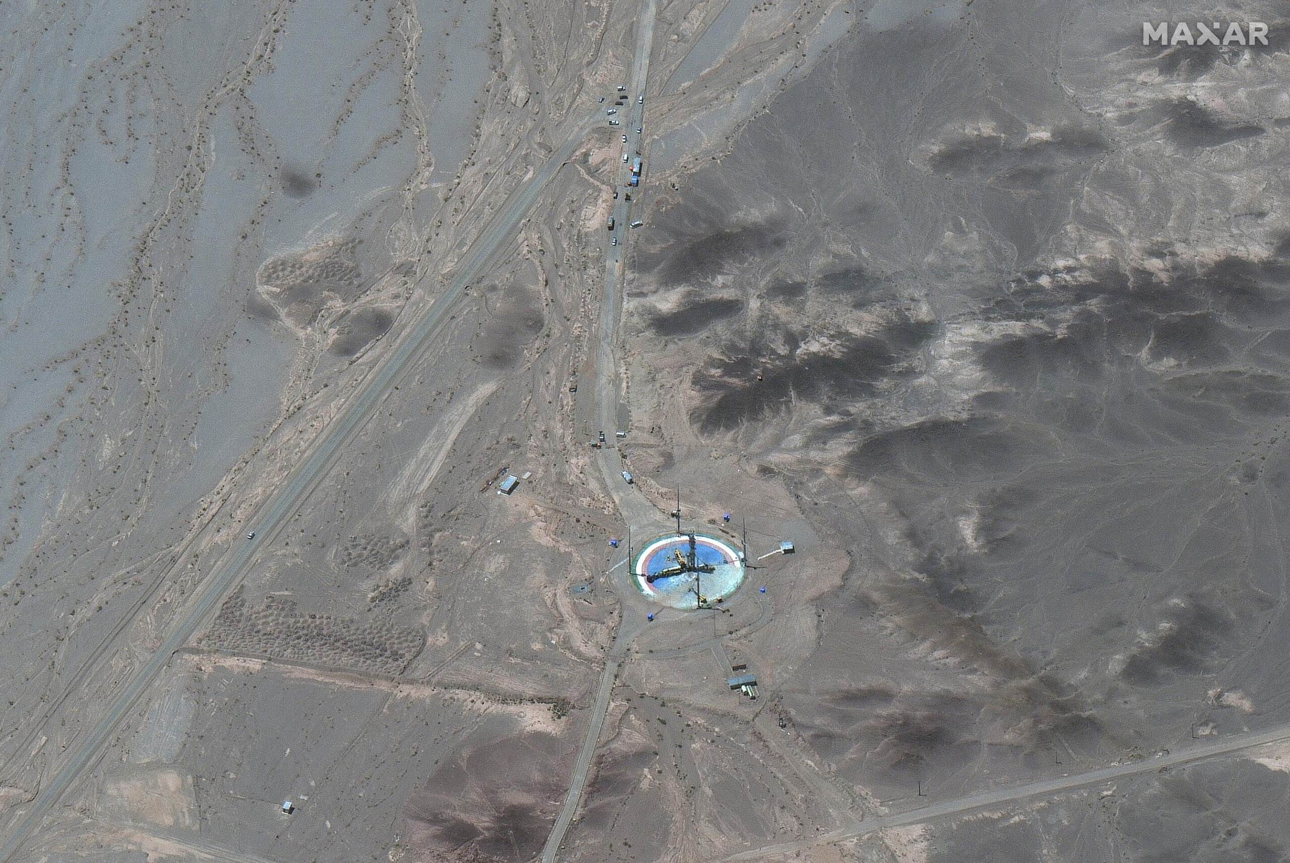 ifmat - Satellite images suggest Iran preparing rocket launch